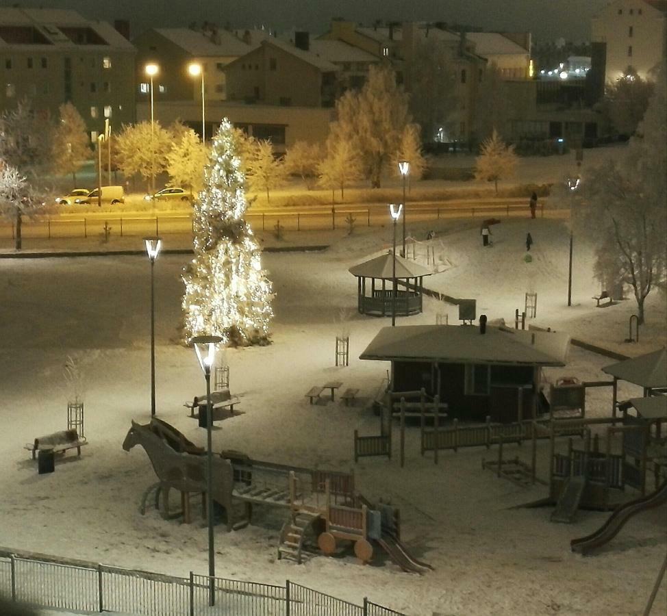 Peaceful City Centre Apartment Рованиеми Экстерьер фото